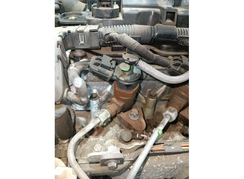 Форсунка к Peugeot 308, 2011г.