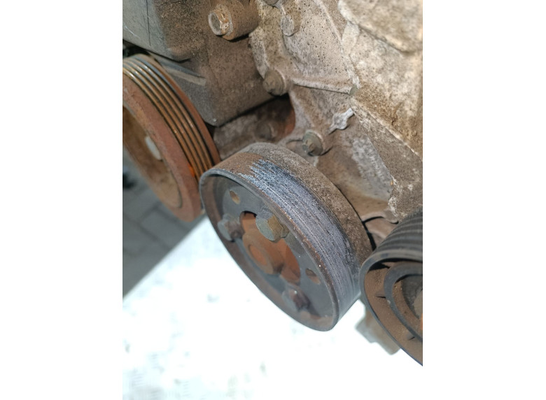 Шкив помпы к Renault Laguna, 2000г.
