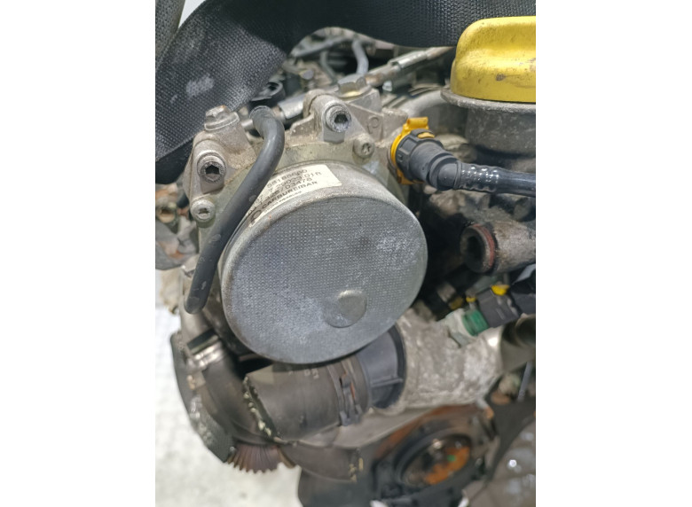 Насос вакуумный к Opel Vectra, 2006г.