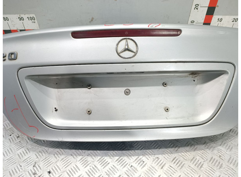 Накладка подсветки номера к Mercedes C W203, 2004г.