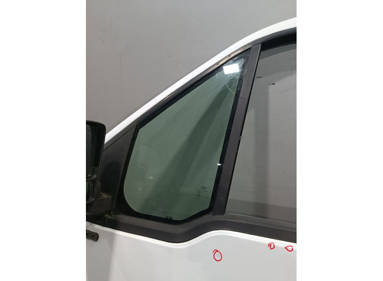Форточка передняя левая к Ford Transit Connect, 2006г.