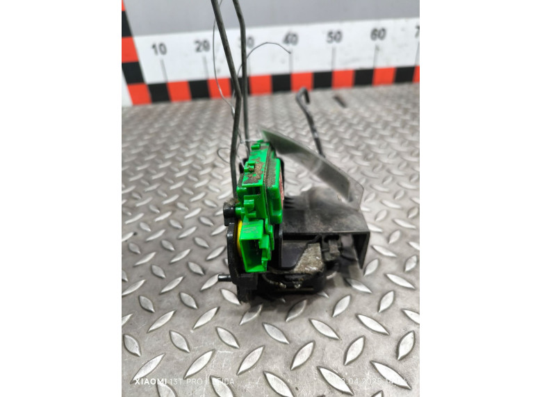 Замок двери задней левой к Замок двери задней левой к Kia Rio undefined г. Rio