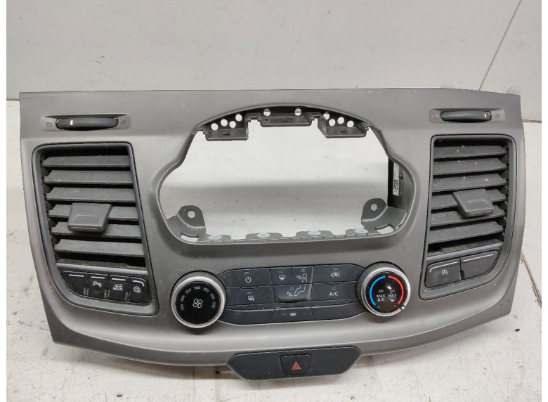 Рамка под магнитолу к Ford Transit, 2019г.