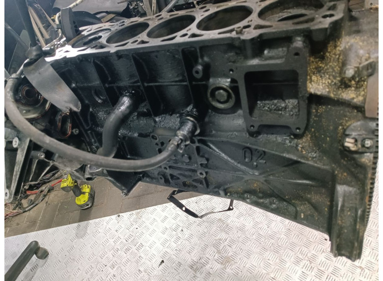 Блок цилиндров к Mercedes ML W163, 2004г.