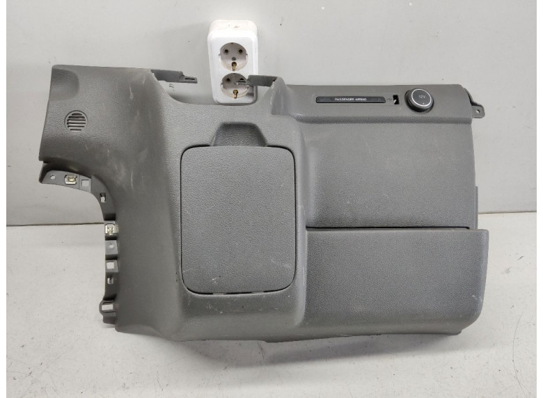 Подстаканник к Ford Transit, 2019г.