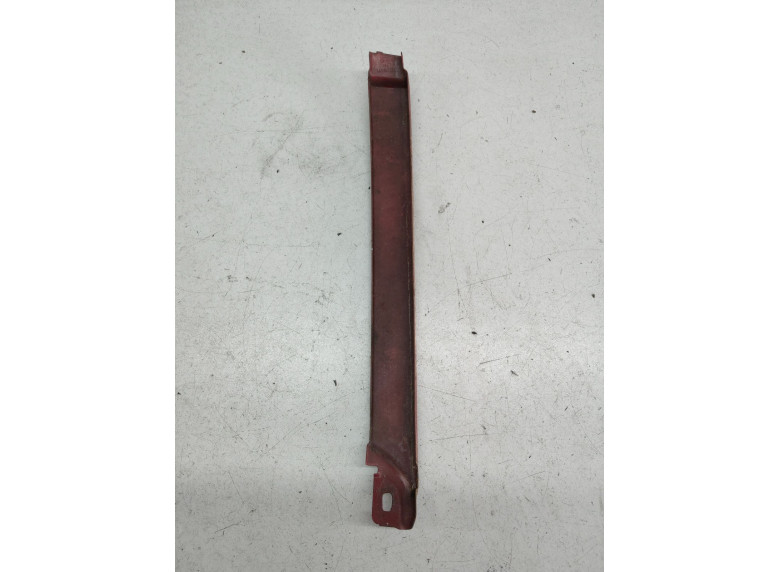 Ус под фару правый к Audi A6, 1995г.