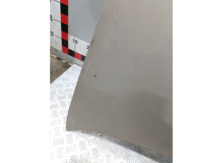 Капот к Volkswagen Golf, 2006г.