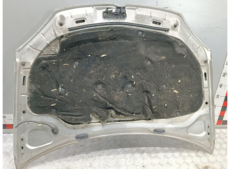 Капот к Volkswagen Golf, 2006г.