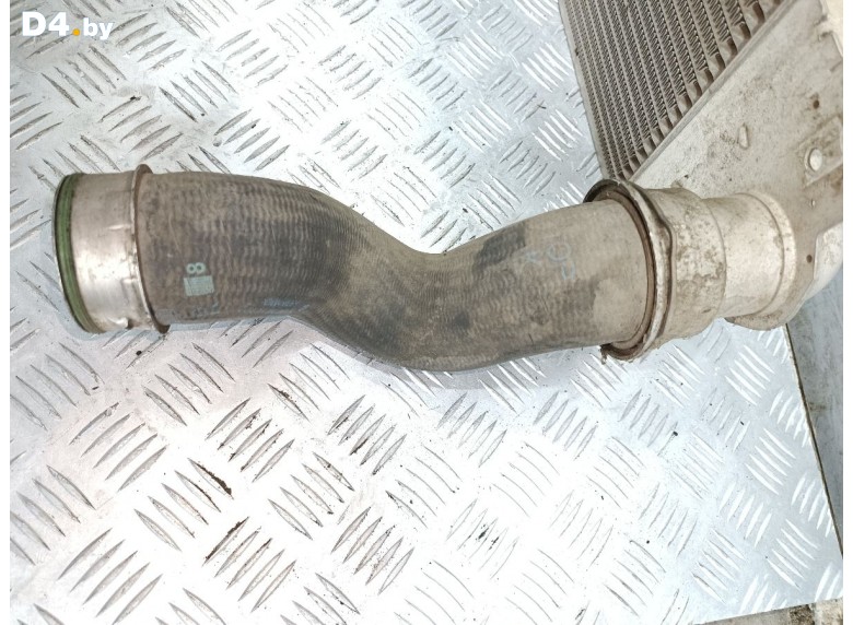 Патрубок интеркулера к Volkswagen Transporter undefined г.