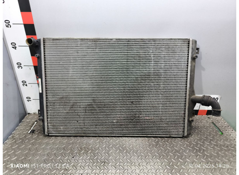 Радиатор (основной) к Volkswagen Passat, 2006г.