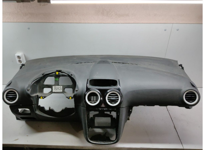 Панель передняя салона (торпедо) к Opel Corsa, 2011г.