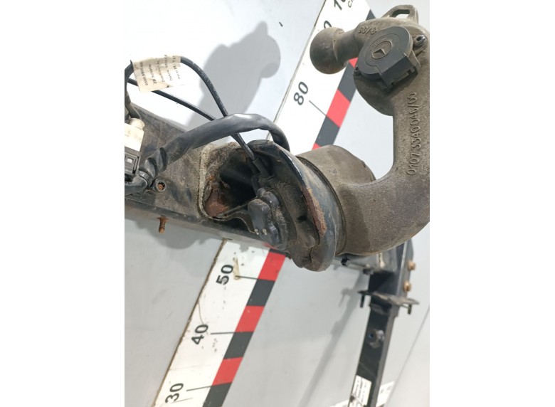 Прицепное устройство (фаркоп) к Прицепное устройство (фаркоп) к Mercedes CLSW218 undefined г. CLS W218