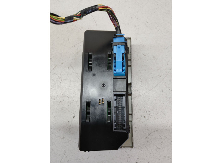 Блок управления печки/климат-контроля к Opel Zafira, 2010г.