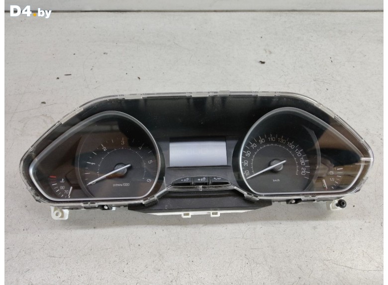 Щиток приборов (приборная панель) к Peugeot 208 undefined г.