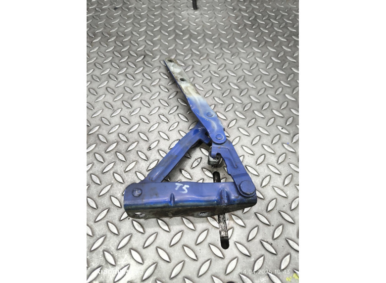 Петля капота левая к Volkswagen Transporter, 2009г.