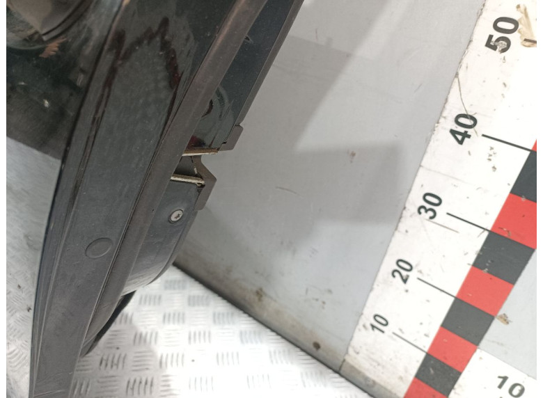 Замок двери передней левой к Mercedes C W203, 2003г.