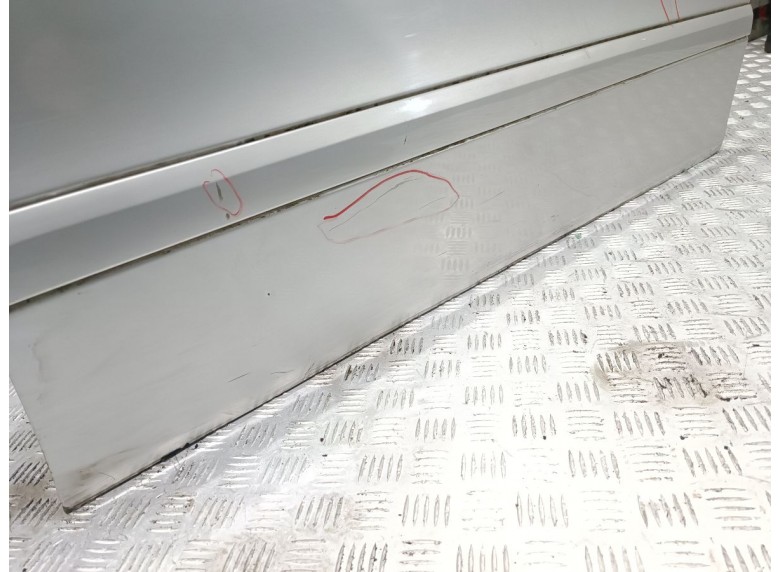 Дверь передняя правая к Дверь передняя правая к Mercedes EW211 undefined г. E W211