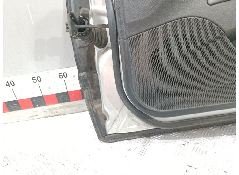 Дверь передняя правая к Дверь передняя правая к Mercedes EW211 undefined г. E W211