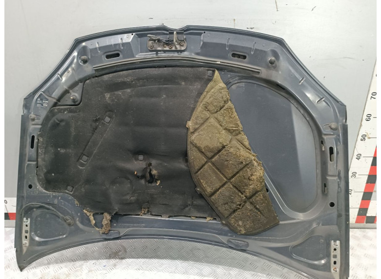 Капот к Volkswagen Golf, 2006г.