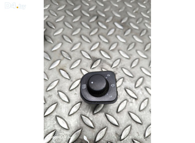 Джойстик регулировки зеркал к Volkswagen Passat undefined г.