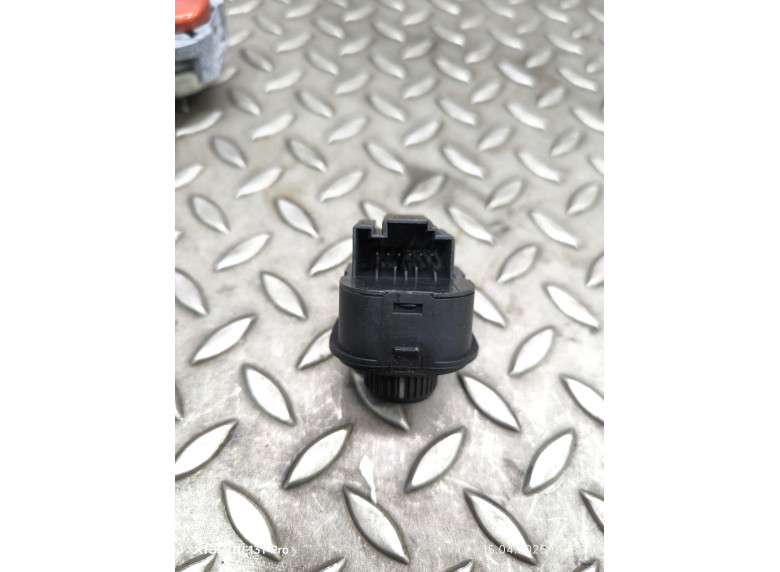 Джойстик регулировки зеркал к Volkswagen Passat, 2006г.