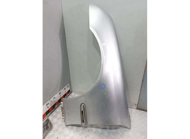 Крыло переднее левое к Mercedes C W203, 2004г.