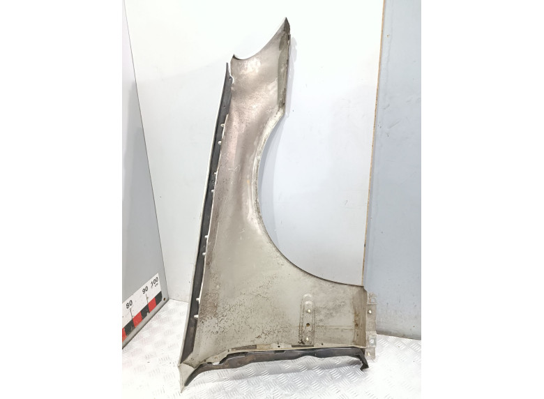 Крыло переднее левое к Mercedes C W203, 2004г.