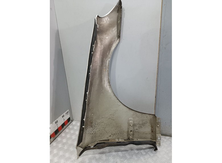 Крыло переднее левое к Mercedes C W203, 2004г.