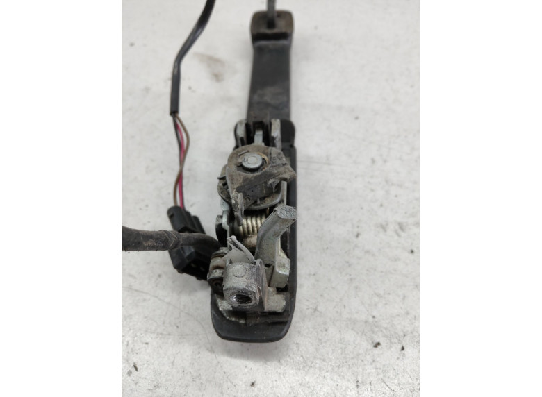 Ручка наружная передняя правая к Volkswagen Passat, 1994г.