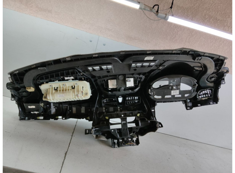 Панель передняя салона (торпедо) к Renault Megane, 2010г.