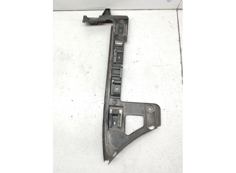 Кронштейн крепления бампера заднего к Volkswagen Passat, 2006г.