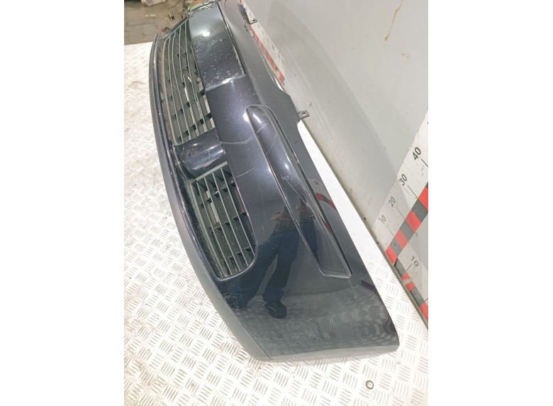 Бампер передний к Volkswagen Golf, 2006г.