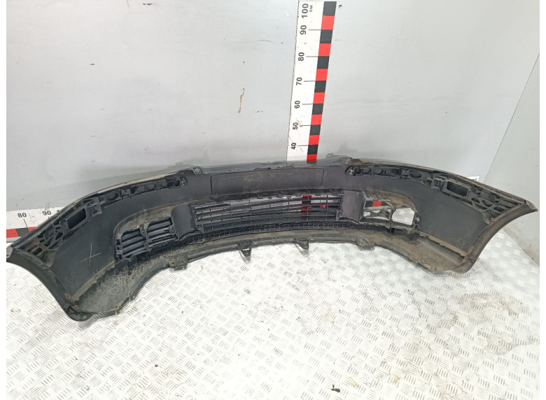 Бампер передний к Volkswagen Golf, 2006г.