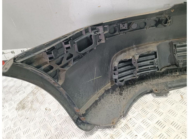 Бампер передний к Volkswagen Golf, 2006г.