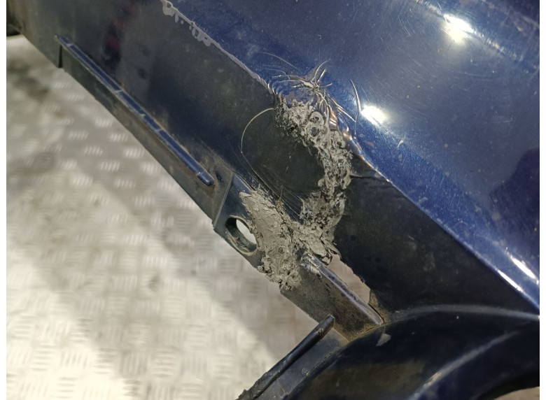 Бампер передний к Volkswagen Golf, 1999г.