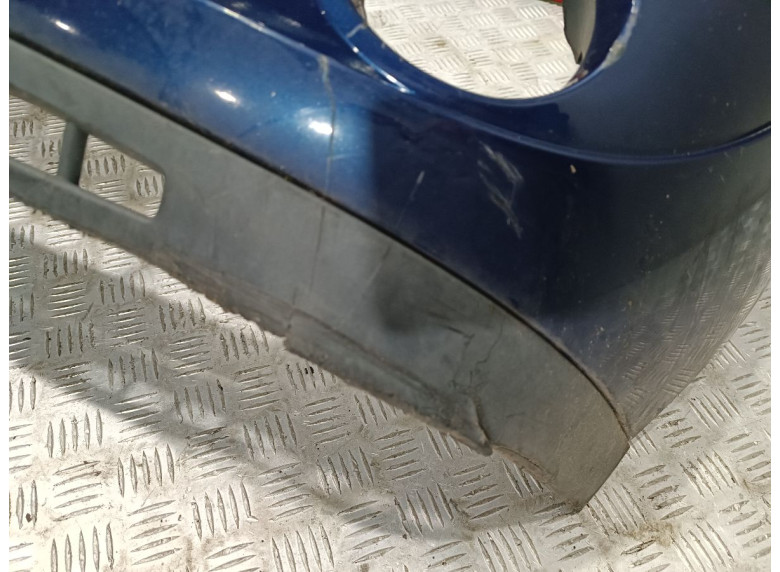 Бампер передний к Renault Clio, 2001г.