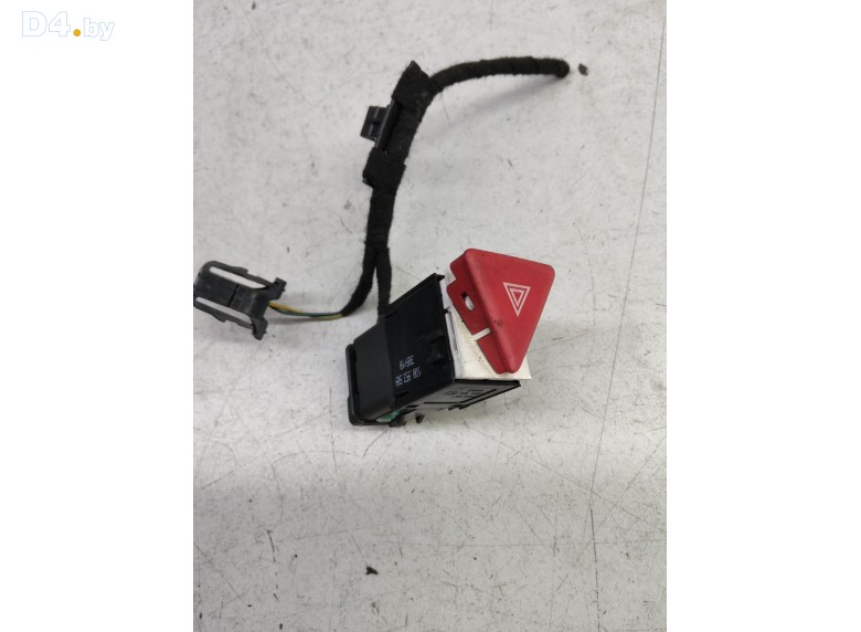 Кнопка аварийной сигнализации к Volkswagen EOS undefined г.