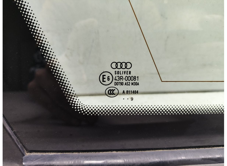 Стекло кузовное боковое левое к Audi A6, 2009г.
