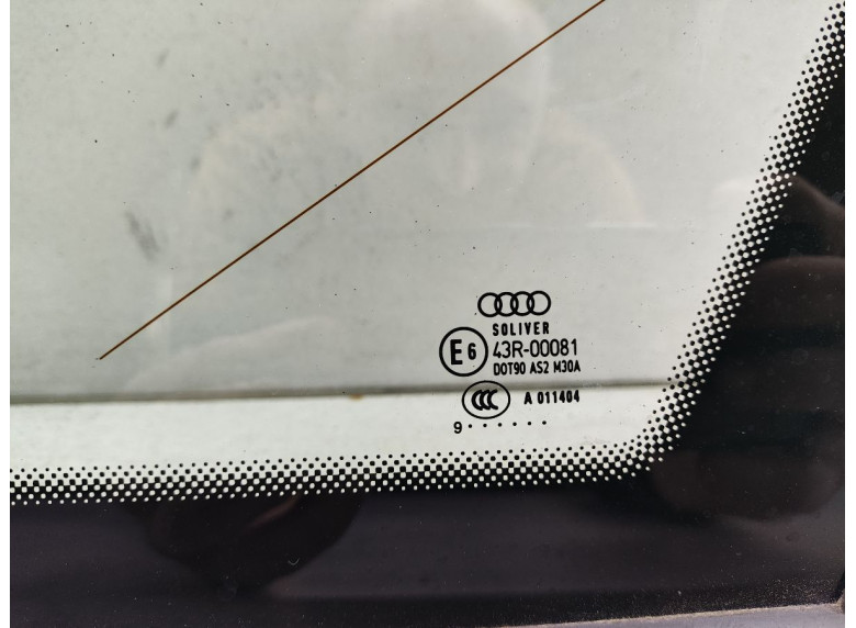 Стекло кузовное боковое правое к Audi A6, 2009г.