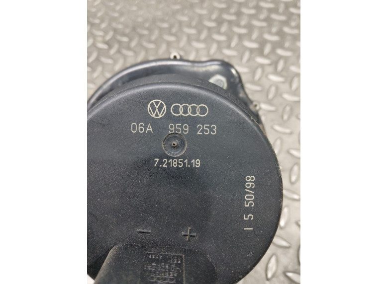 Нагнетатель воздуха (компрессор) к Volkswagen Golf, 2000г.