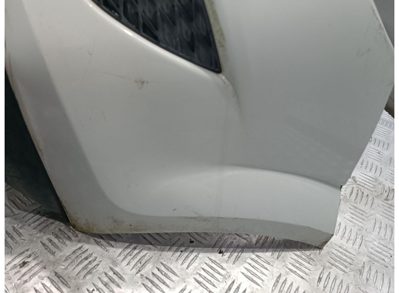 Бампер передний к Opel Astra, 2009г.