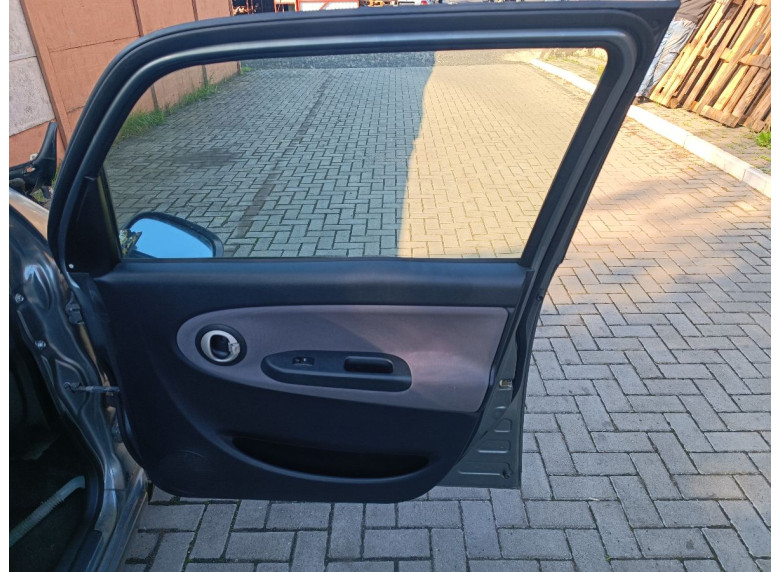 Дверь передняя правая к Daihatsu Trevis, 2007г.