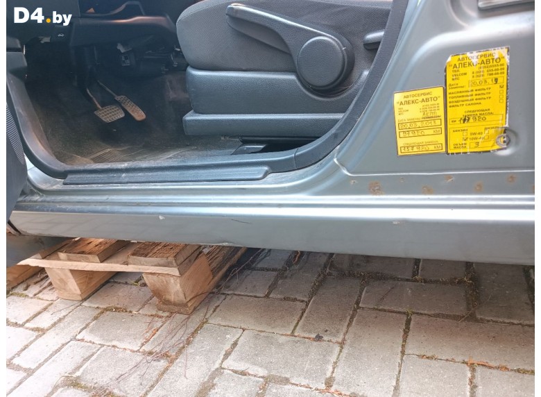 Порог левый к Daihatsu Trevis undefined г.