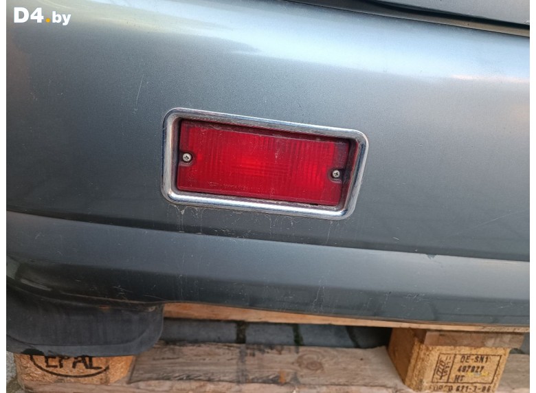 Фонарь противотуманный центральный к Daihatsu Trevis undefined г.