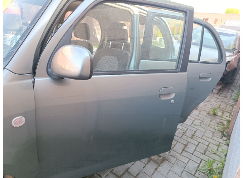 Дверь передняя левая к Daihatsu Trevis, 2007г.