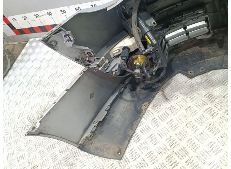 Бампер передний к Volkswagen Passat, 2007г.