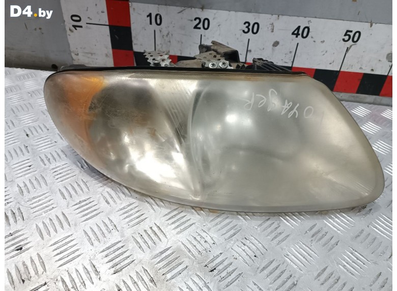 Фара правая к Chrysler Voyager undefined г.