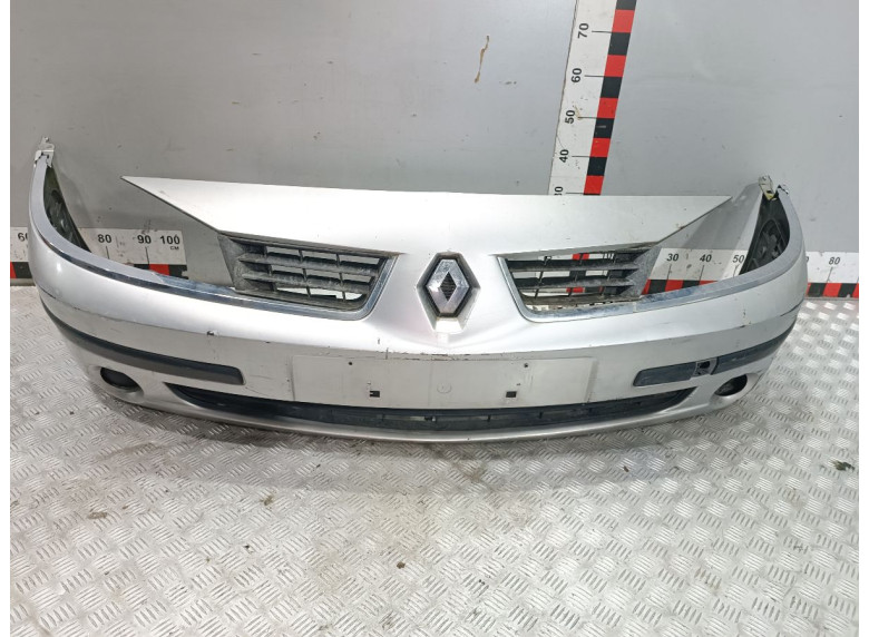 Бампер передний к Renault Laguna, 2005г.