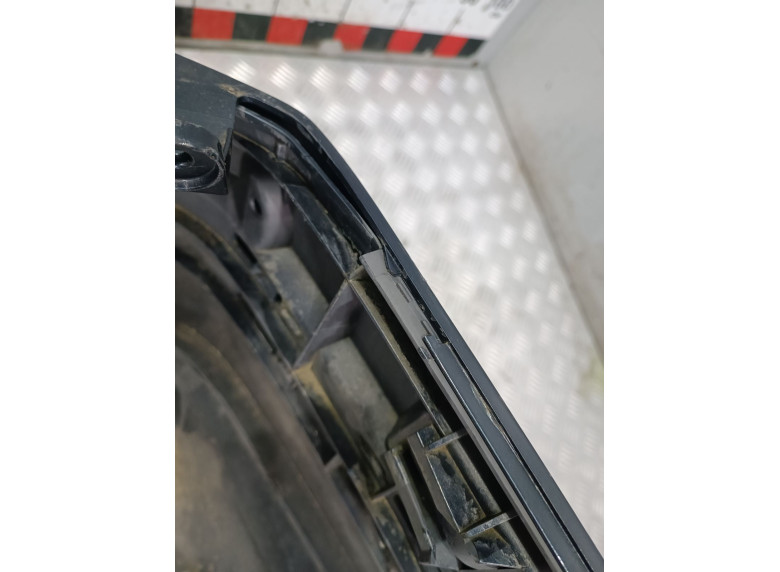 Бампер задний к Volkswagen Passat, 2003г.