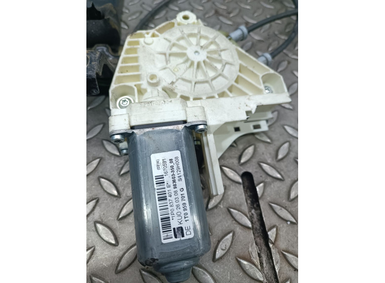 Стеклоподъемник электрический передний левый к Стеклоподъемник электрический передний левый к Seat Leon undefined г. Leon